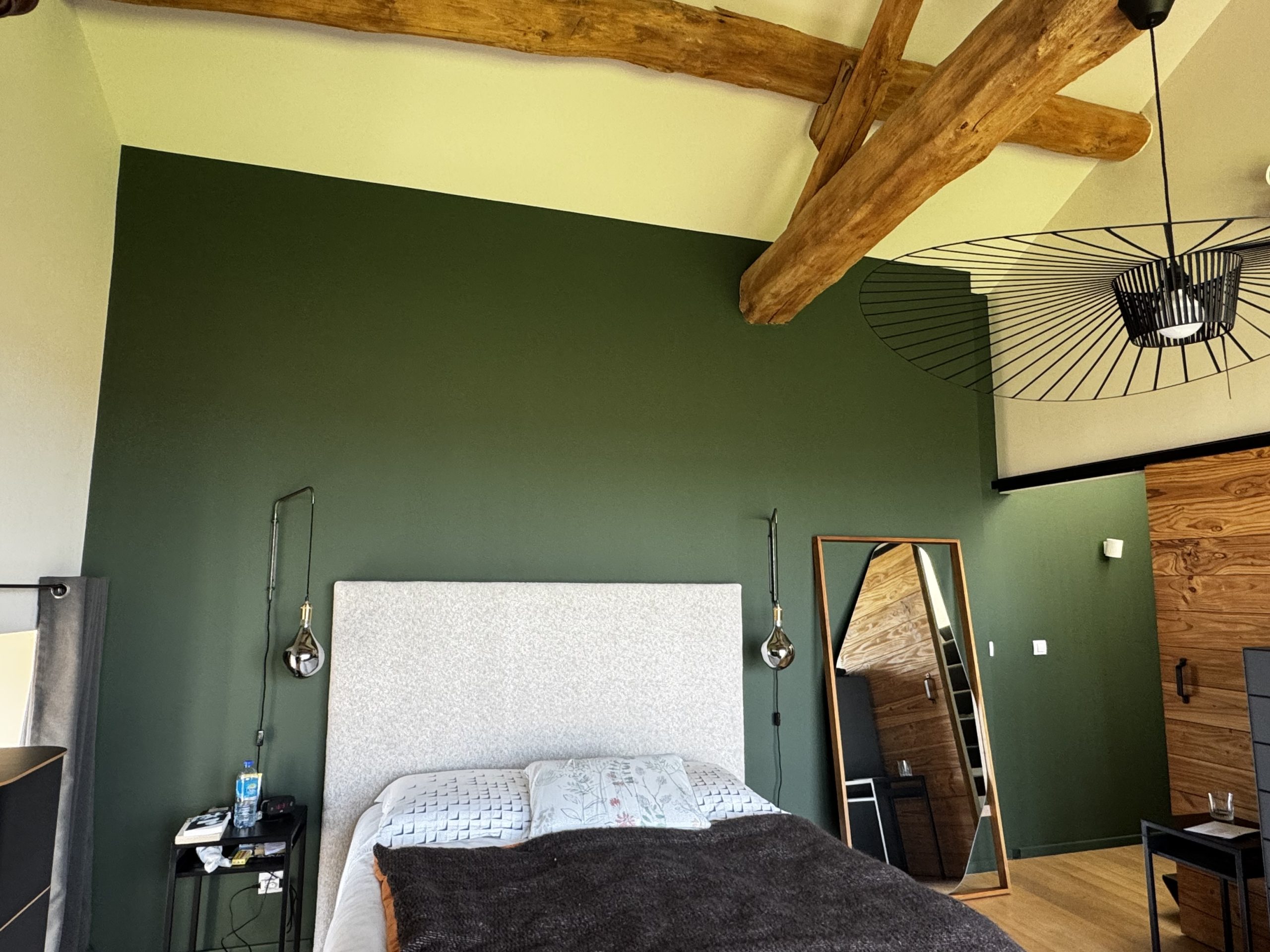Bibliothèque peinture Ressource vert anglais — Maison Esclavissat Mâcon