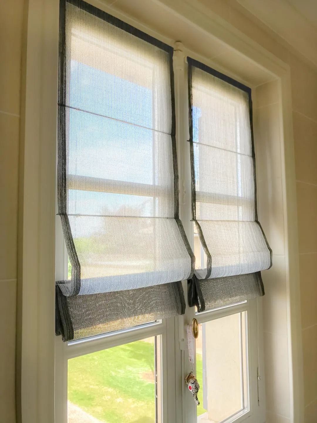 Store bateau en tissu confectionné sur mesure — Maison Esclavissat Mâcon