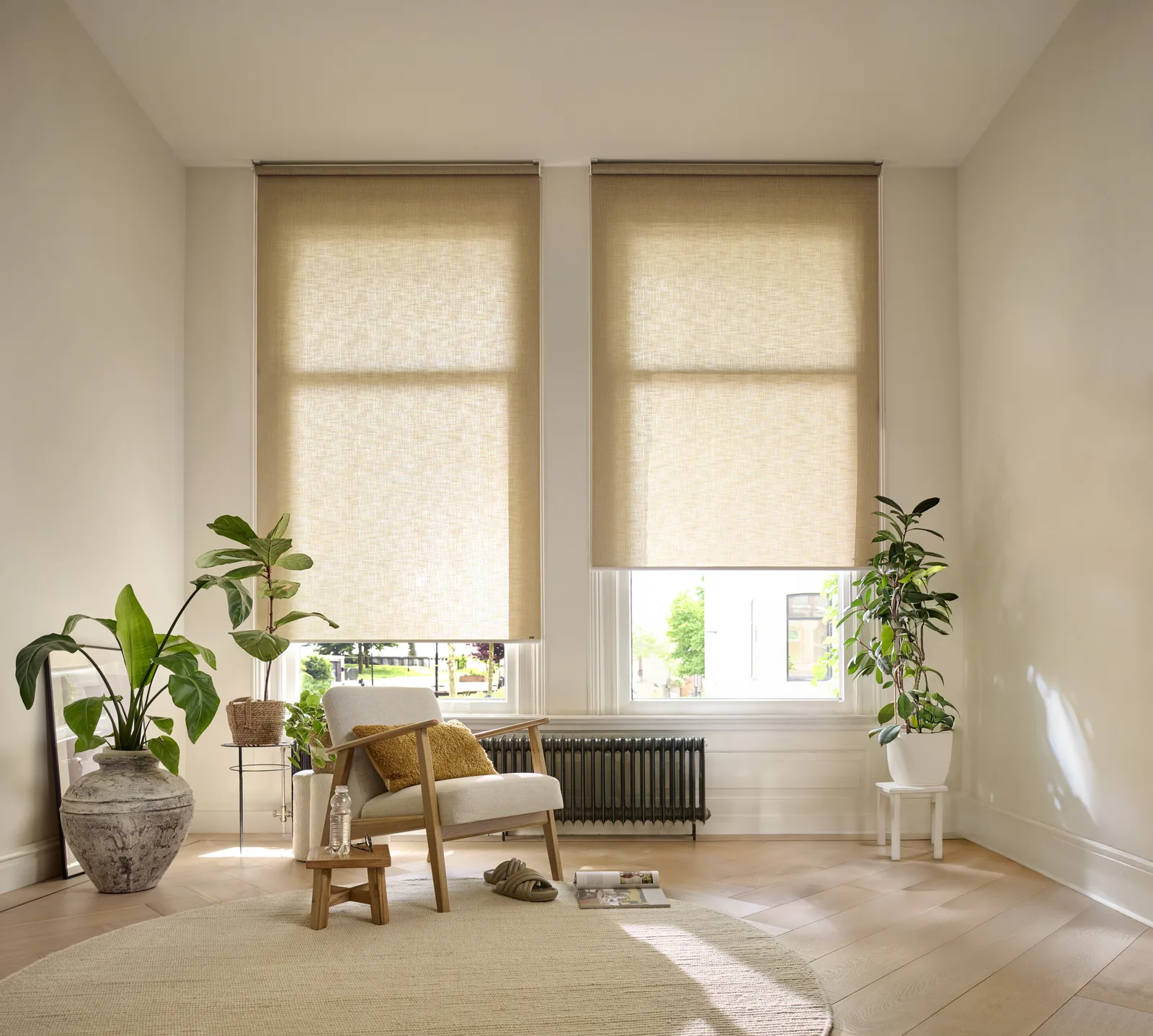 Chambre Store électrique Luxaflex en ambiance chambre — Maison Esclavissat Mâcon