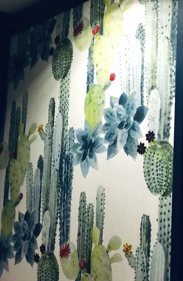 Tenture murale Pierre Frey à motif cactus aquarelle — Maison Esclavissat Mâcon
