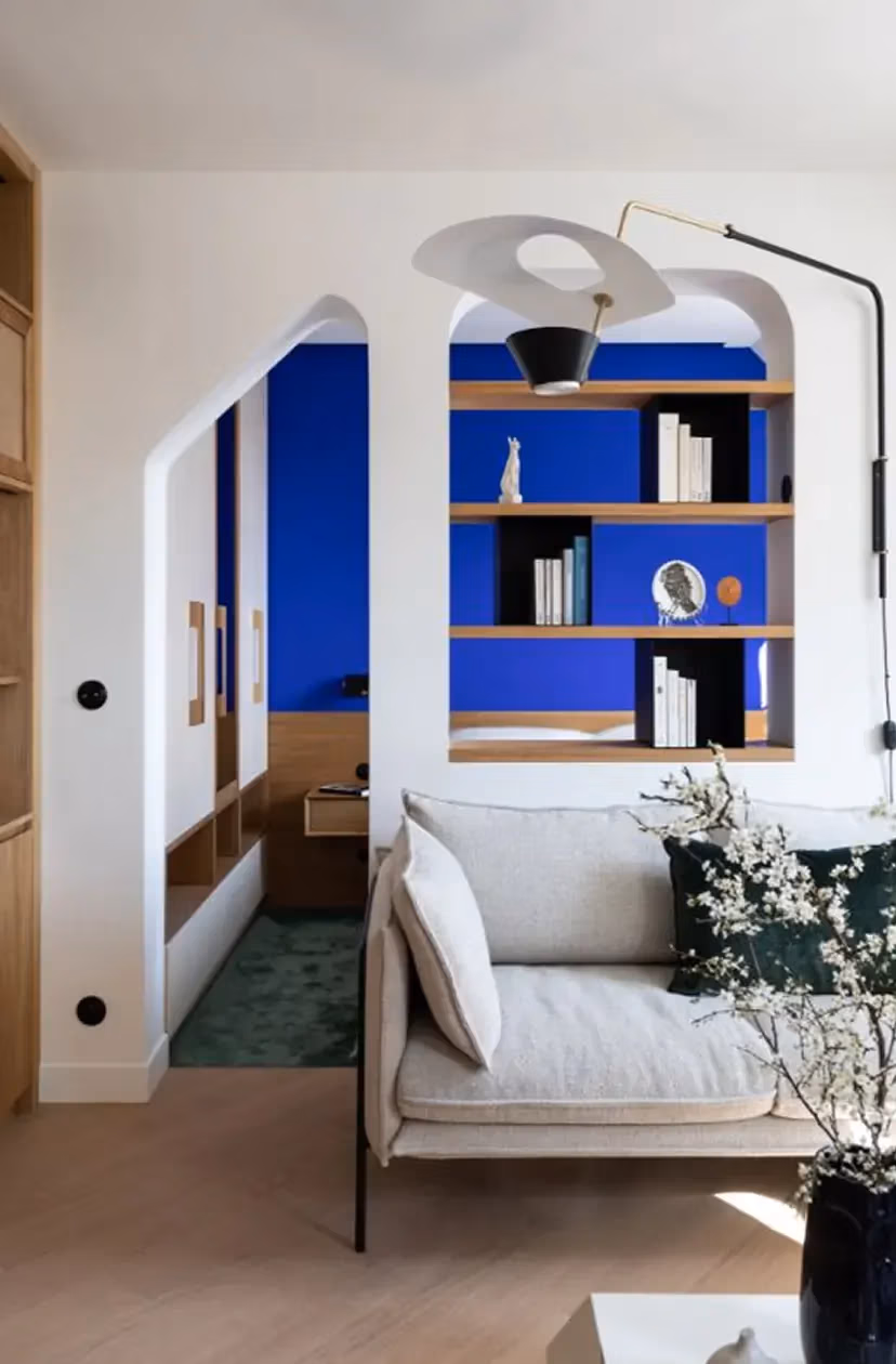 Peinture Ressource Bleu Yves Klein® Ambiance 2 — Maison Esclavissat Mâcon