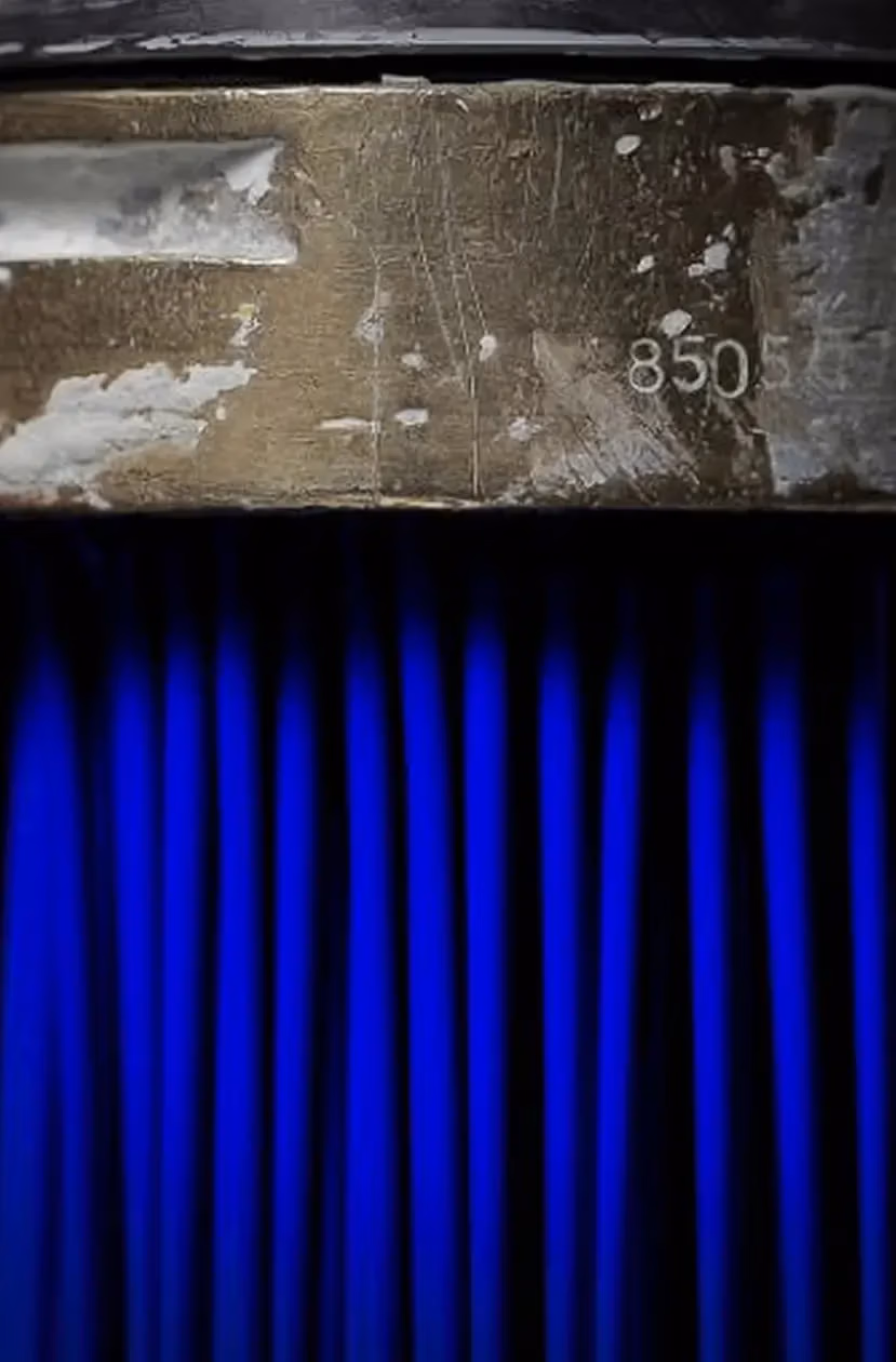 Peinture Ressource Bleu Yves Klein® Ambiance 5 — Maison Esclavissat Mâcon